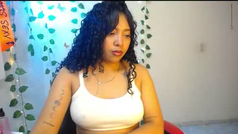 Snapshot of warisgoddes chatting on July 16, 10:49 pm EMILY online show from July 16, 10:49 pm