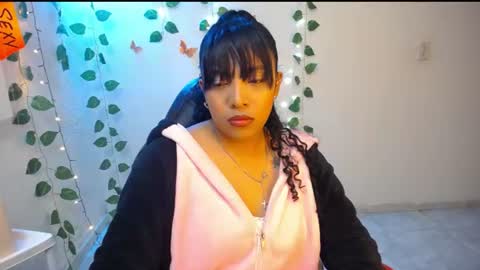 Snapshot of warisgoddes chatting on July 23, 5:16 am EMILY online show from July 23, 5:16 am