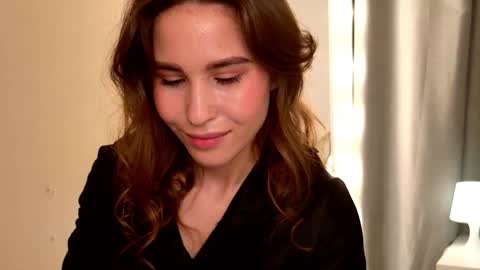 Snapshot of warmbloom chatting on November 7, 9:37 pm Milana online show from November 7, 9:37 pm