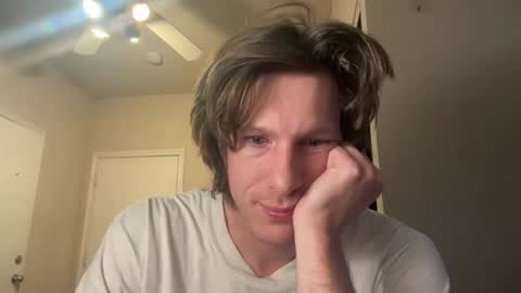 Snapshot of water741 chatting on November 29, 5:54 am Im this ISH..CBs best male cam whore. OG. online show from November 29, 5:54 am