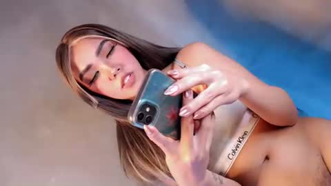 Isla Fox online show from September 13, 5:18 am