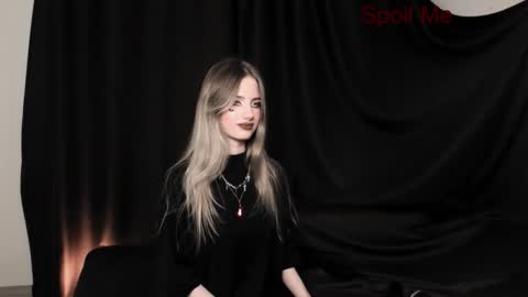 Snapshot of waterfallwoods chatting on January 10, 6:42 pm waterfallwoods online show from January 10, 6:42 pm