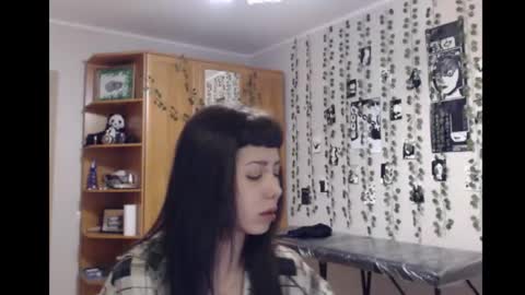 Snapshot of wavy_nights chatting on November 12, 6:08 pm Mina online show from November 12, 6:08 pm