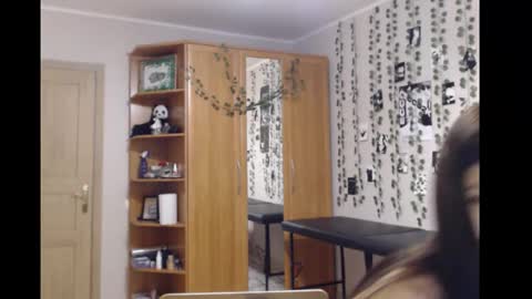 Snapshot of wavy_nights chatting on November 19, 9:48 pm Mina online show from November 19, 9:48 pm