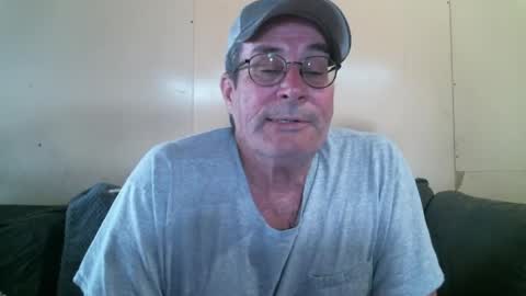 Snapshot of wbfarm chatting on May 30, 6:05 pm WB Farm online show from May 30, 6:05 pm