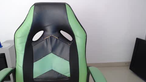 Trixie 3 online show from March 10, 2:22 pm