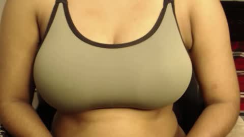 Snapshot of webshowxxx chatting on October 25, 12:07 am mina online show from October 25, 12:07 am