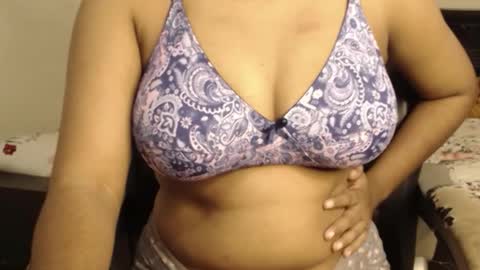 Snapshot of webshowxxx chatting on October 31, 3:13 pm mina online show from October 31, 3:13 pm