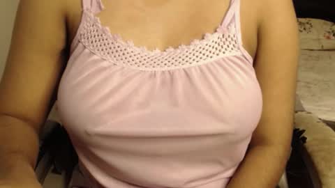 Snapshot of webshowxxx chatting on November 18, 10:31 am mina online show from November 18, 10:31 am