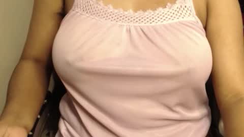 Snapshot of webshowxxx chatting on November 25, 7:25 pm mina online show from November 25, 7:25 pm