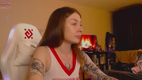  moon  online show from November 8, 3:56 pm