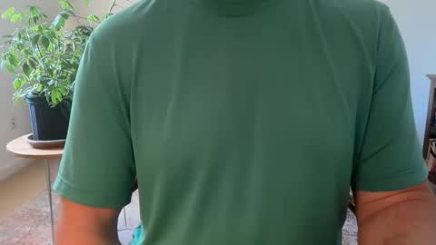 Snapshot of welcome_or_deal chatting on May 19, 4:02 pm welcome_or_deal online show from May 19, 4:02 pm