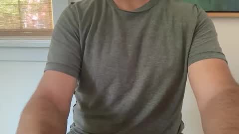 Snapshot of welcome_or_deal chatting on May 31, 12:23 pm welcome_or_deal online show from May 31, 12:23 pm