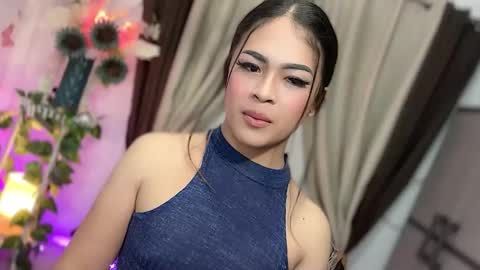 Hi Im LOVIE Please dont forget to follow and thumbs up me online show from February 13, 5:20 pm