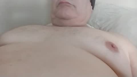 Snapshot of welldny chatting on December 5, 6:15 pm welldny online show from December 5, 6:15 pm