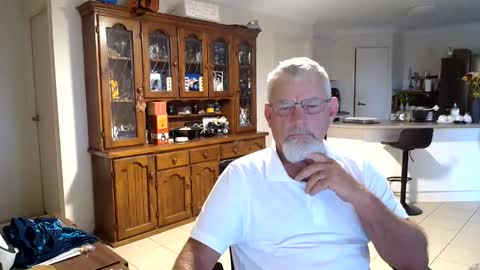Wellhelloo online show from May 19, 3:13 am