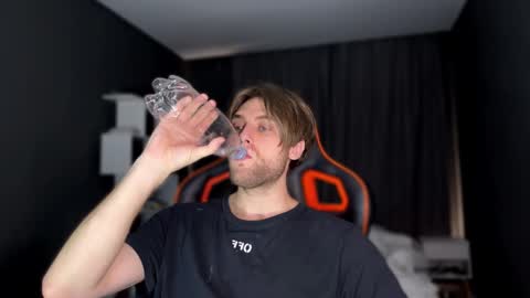 wellidonehere online show from November 2, 10:56 pm