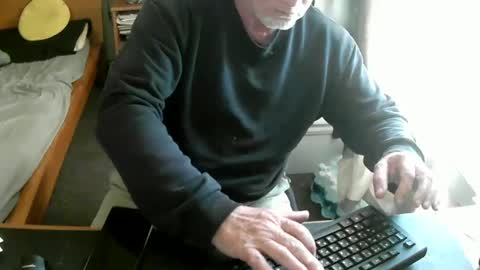 Snapshot of wellkrakenwell chatting on November 5, 7:25 pm wellkrakenwell online show from November 5, 7:25 pm