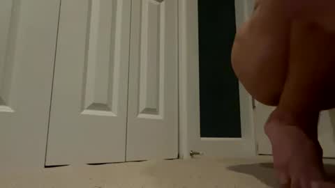 Snapshot of wellocal chatting on October 20, 3:51 am wellocal online show from October 20, 3:51 am