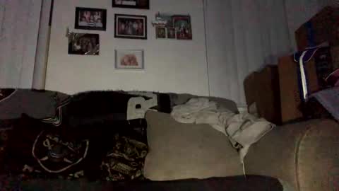 Snapshot of weloveyouej chatting on February 22, 9:30 am Eduardo online show from February 22, 9:30 am