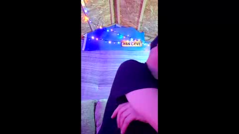 Welshdragon37 online show from March 25, 7:58 am