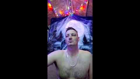 Welshdragon37 online show from April 9, 8:20 am