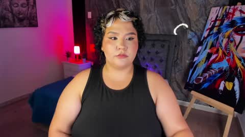 wen_jones online show from April 10, 3:34 am