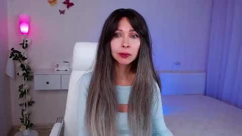 Wendi Foster online show from September 29, 7:19 pm