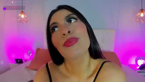 Snapshot of wendolyn_orange69_ chatting on July 8, 2:21 pm Wendolyn online show from July 8, 2:21 pm