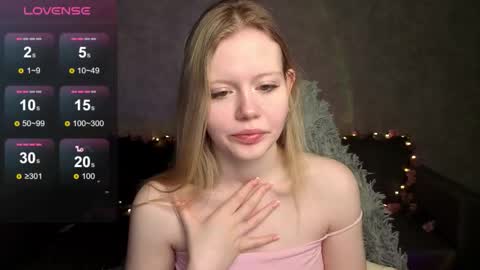 Snapshot of wendy_228 chatting on February 4, 1:22 am Wendy online show from February 4, 1:22 am