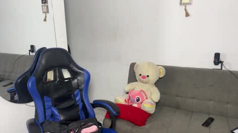 Wendy Alex online show from March 14, 1:23 am