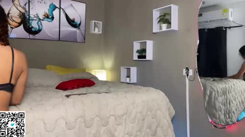 Wendy Alex online show from March 28, 9:47 pm