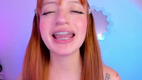 Wenstacie INDEPENDENT MODEL online show from June 26, 2:05 am