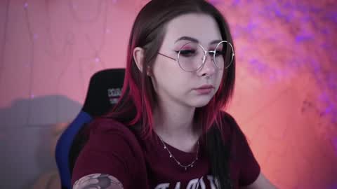 little girl who is always rightLisa online show from January 8, 2:14 am