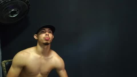 wesley_77 online show from March 27, 7:13 pm