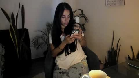 Snapshot of west_ta chatting on September 30, 10:09 am tatty online show from September 30, 10:09 am