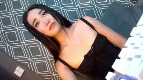 yana online show from December 1, 7:57 am