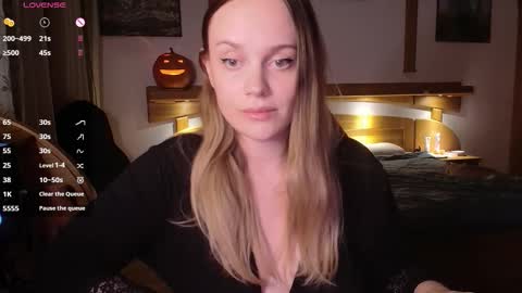 Snapshot of wet_lana chatting on October 28, 7:49 pm Lana online show from October 28, 7:49 pm