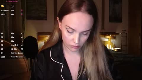 Snapshot of wet_lana chatting on November 24, 8:08 pm Lana online show from November 24, 8:08 pm