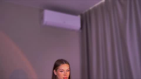 wet_land_ online show from April 5, 9:28 am