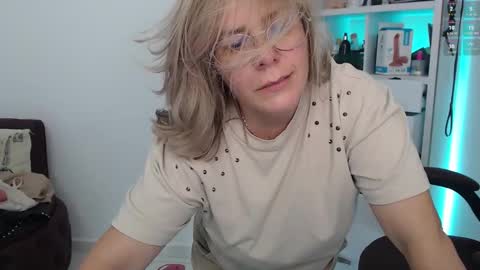 Diva online show from February 23, 7:49 pm