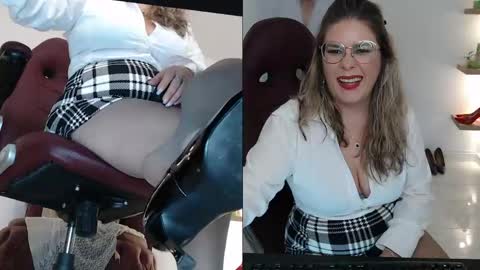 Snapshot of wet_liss chatting on April 27, 11:25 pm Diva online show from April 27, 11:25 pm