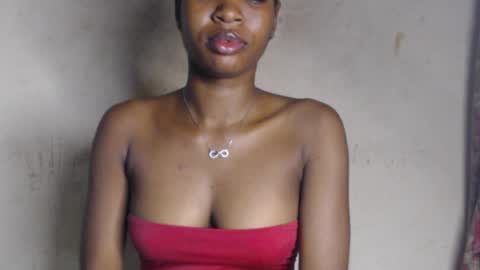 Snapshot of wet_pussy200 chatting on June 18, 8:36 am Bella online show from June 18, 8:36 am
