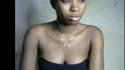 Snapshot of wet_pussy200 chatting on June 20, 7:38 pm Bella online show from June 20, 7:38 pm