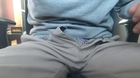 Snapshot of wetbigdickstream chatting on May 1, 9:52 pm Wetbigdickstream online show from May 1, 9:52 pm