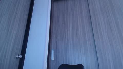 Snapshot of wetbubble chatting on November 6, 8:32 pm Mia and Dylan online show from November 6, 8:32 pm