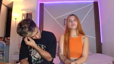 Snapshot of wetbubble chatting on December 14, 7:25 am Mia and Dylan online show from December 14, 7:25 am