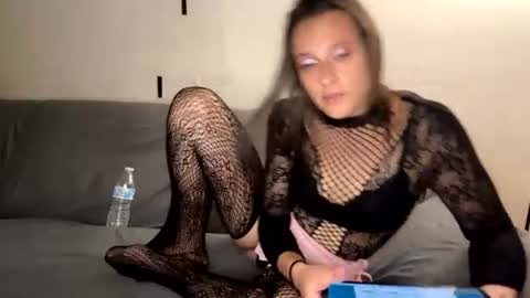 wetpanties_foryou online show from June 24, 8:13 am