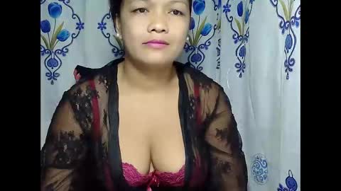Snapshot of wetpussie4_you chatting on November 15, 8:16 pm wetpussie4_you online show from November 15, 8:16 pm