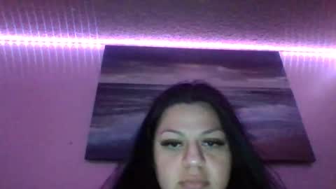 Snapshot of wetpussylaya chatting on May 19, 5:36 am wetpussylaya online show from May 19, 5:36 am
